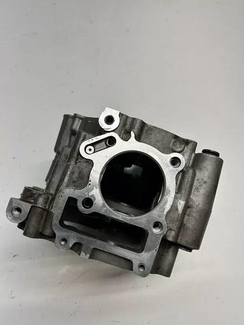 2017 17 Yamaha Ttr110e TTR 110 E OEM GOOD! Crankcase Case Cases Engine Motor