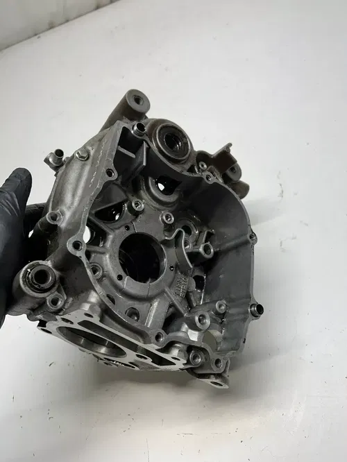 2017 17 Yamaha Ttr110e TTR 110 E OEM GOOD! Crankcase Case Cases Engine Motor