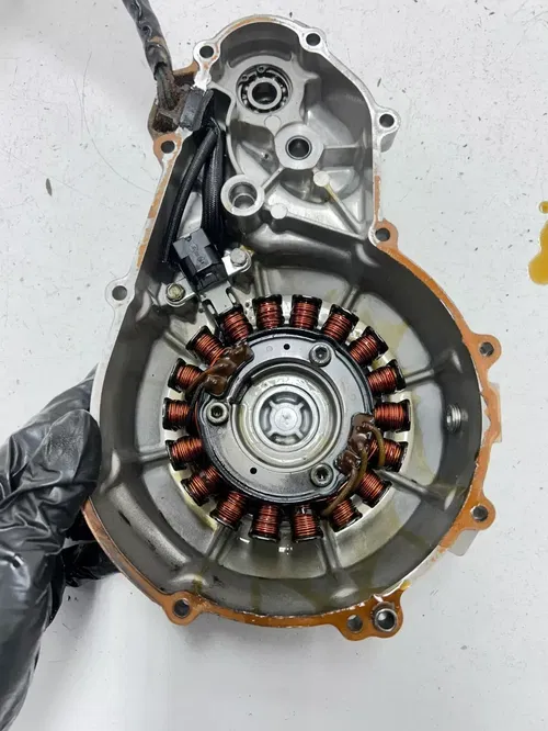 97 1997 Suzuki DR650SE Dr 650 OEM Stator Magneto Ignition Cover Case Cap READ