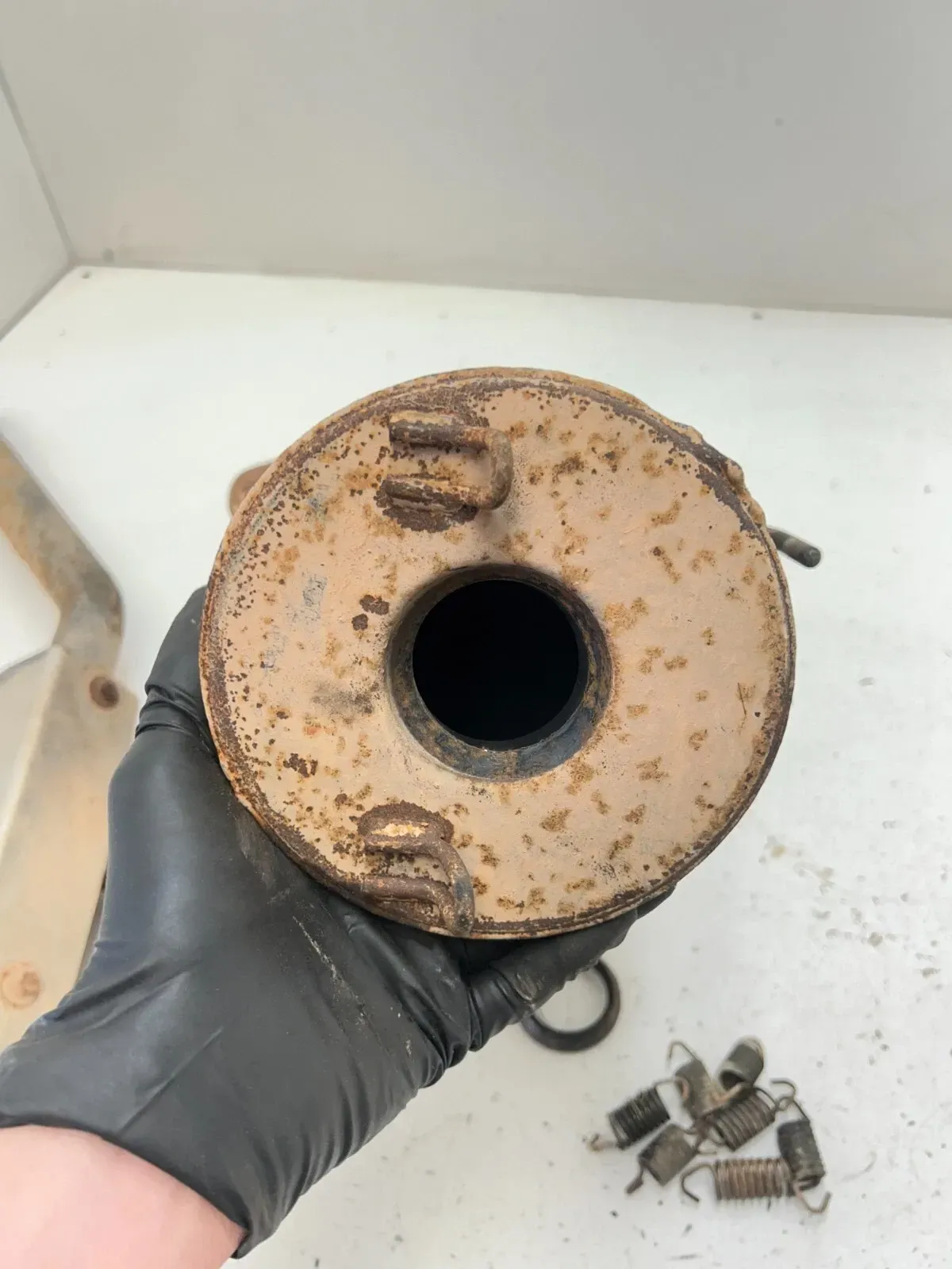 10 2010 Polaris Ranger 800 XP 4x4 OEM Exhaust Muffler Pipe Silencer Spring Cover