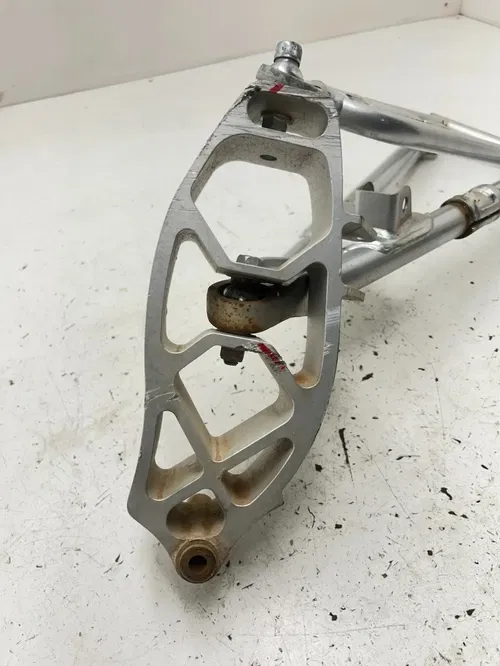 14 2014 Yamaha Venture MP PZ50MPEL OEM Front Left Control A Arm Spindle