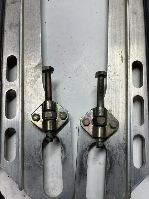 2004 04 Ski-doo Summit 800 Highmark 151" OEM LOT GOOD Skid Rails Adjuster Rubber