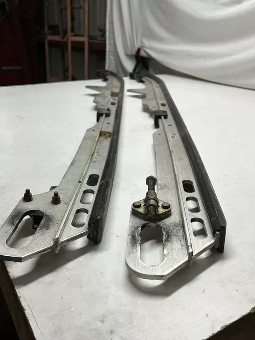 2004 04 Ski-doo Summit 800 Highmark 151" OEM LOT GOOD Skid Rails Adjuster Rubber