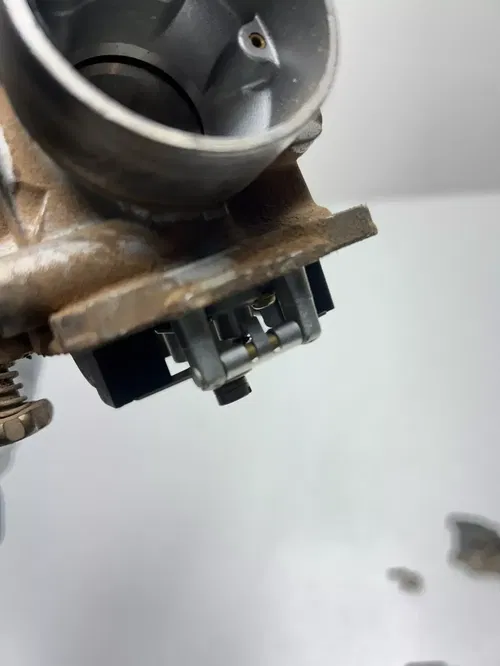 2006 06 Polaris Trail Boss 330 2x4 OEM NICE Carburetor Carb Body Bowl Jet Slide