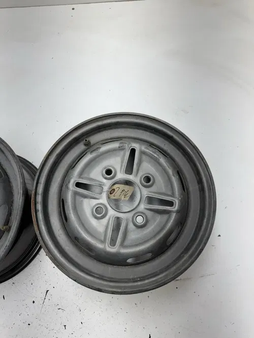 2006 06 Yamaha Bruin 350 YFM350 2x4 OEM LOT Front Wheel Rim Rims 12x6