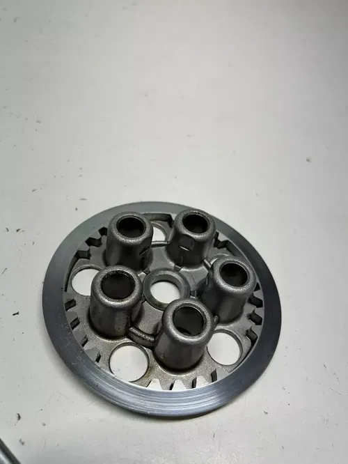 2005 05 SUZUKI DRZ125L Drz 125 L OEM Clutch Basket Assembly Plate Hardware Rod