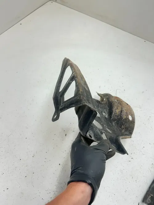 86 1986 Honda Fourtrax TRX200SX Trx 200 Sx OEM Skid Plate Bash Engine Swingarm