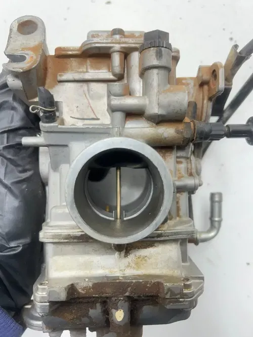 06 2006 Yamaha YFZ450 yfz 450 OEM Carb Carburetor Bowl Body Jet Float