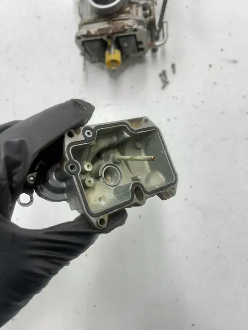 06 2006 Yamaha YFZ450 yfz 450 OEM Carb Carburetor Bowl Body Jet Float