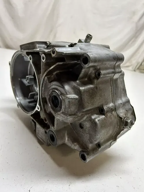 2002 02 Honda Xr200r xr 200 r GOOD Case Cases Crankcase Engine Motor L R