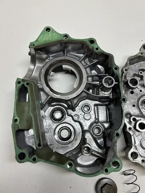 2002 02 Honda Xr200r xr 200 r GOOD Case Cases Crankcase Engine Motor L R