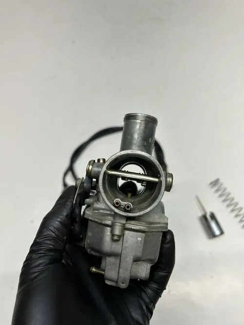 1983 83 HONDA XR200R xr 200 r OEM Carb Carburetor Bowl Float Slide Cable DIRTY!