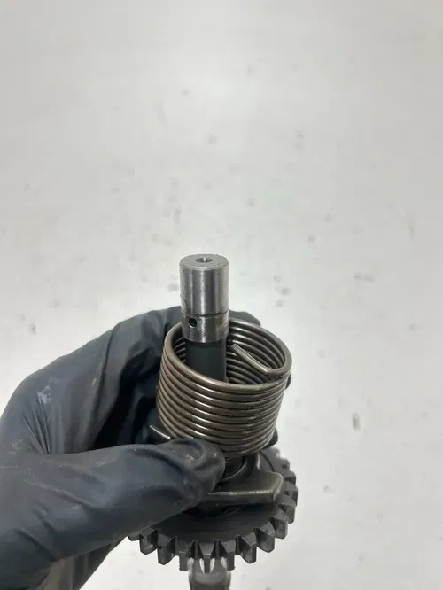 81 1981 Suzuki TS250 Ts 250 OEM GOOD! Kickstart Kick Start Shaft Gear Idler READ