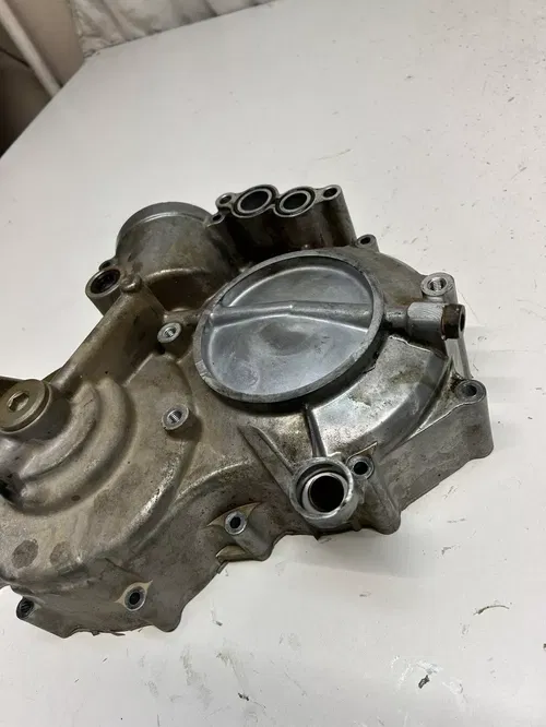 05 2005 Honda Foreman TRX 500 FGA 500fga Clutch Cover Engine Motor Case Drain