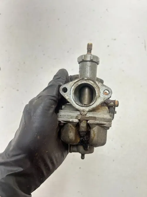 84 1984 Honda ATC 200 S atc200s OEM Carb Carburetor Bowl Body Adapter READ