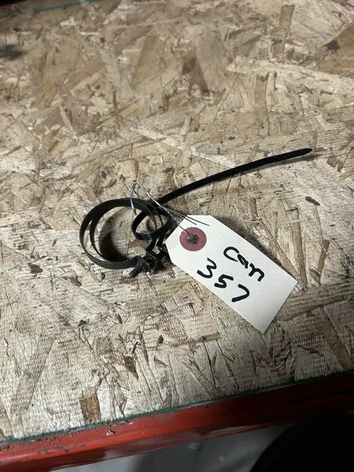 1990 90 Yamaha RT180 RT 180 rt OEM LOT Fork Boot Clamp Mount GOOD! Hoseclamp