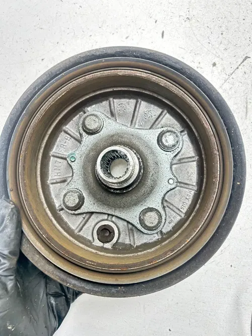 03 2003 Honda Foreman 450 TRX450FM OEM GOOD Front Right Hub Spindle Brake Plate