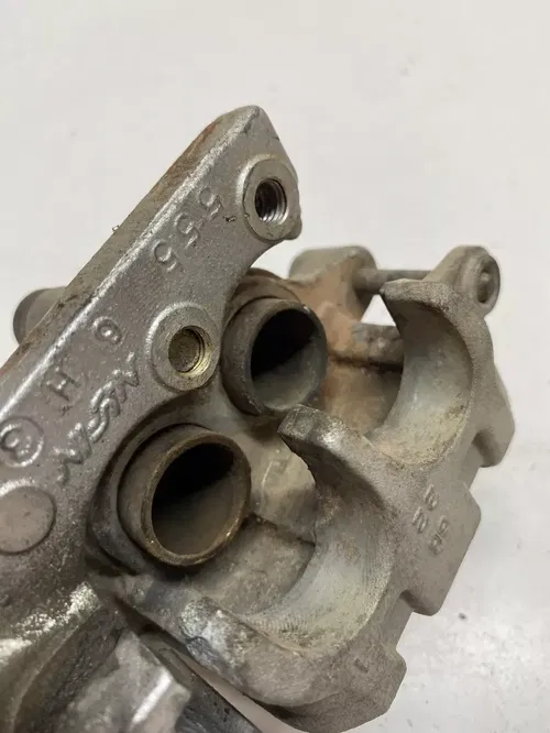 1992 92 Kawasaki Kx250 KX 250 UNTESTED Front Brake Caliper Mount Free Ship