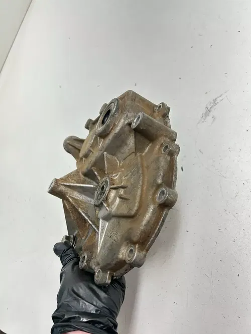 04 2004 Polaris Scrambler 500 4x4 OEM GOOD Trans Transmission Gear Case