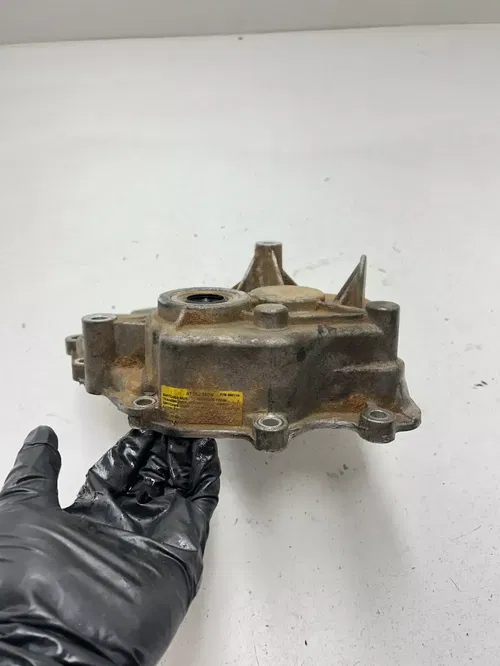 04 2004 Polaris Scrambler 500 4x4 OEM GOOD Trans Transmission Gear Case