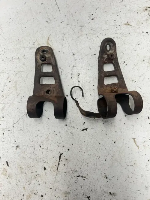 82 1982 Yamaha XT250J Xt 250 j OEM GOOD THREADS