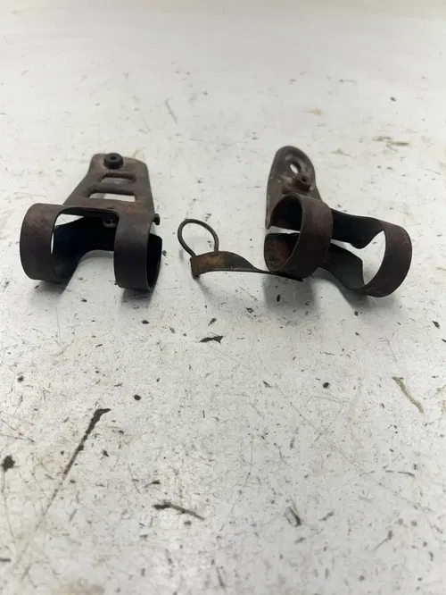 82 1982 Yamaha XT250J Xt 250 j OEM GOOD THREADS
