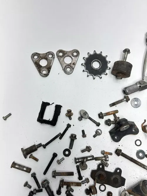 1989 89 Yamaha YZ125 Yz 125 OEM LOT Bolt Nut Mount Gear Shifter Rubber Hardware