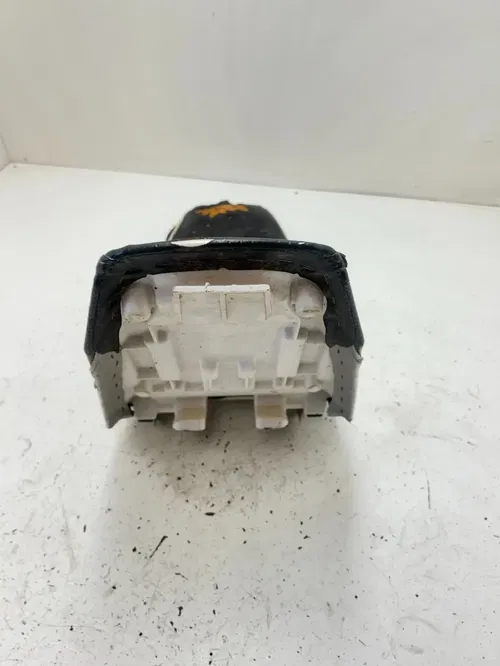 08 2008 Yamaha Phazer MTX 500 Pz50 OEM Seat Cover Saddle Pan Mount Assembly