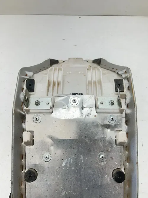 08 2008 Yamaha Phazer MTX 500 Pz50 OEM Seat Cover Saddle Pan Mount Assembly