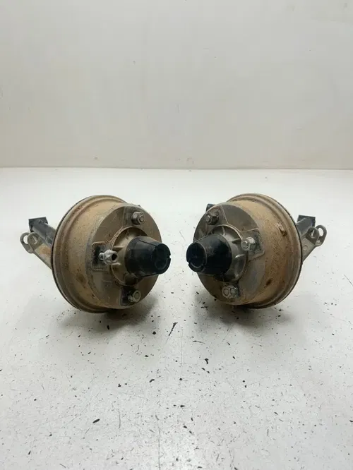 1995 95 Kawasaki Bayou KLF 220 2x4 OEM GOOD Control A Arm Arms Hubs Hub Spindle