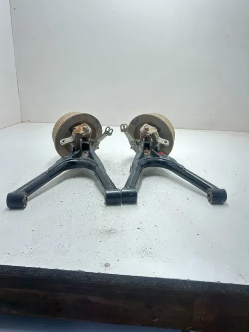 1995 95 Kawasaki Bayou KLF 220 2x4 OEM GOOD Control A Arm Arms Hubs Hub Spindle