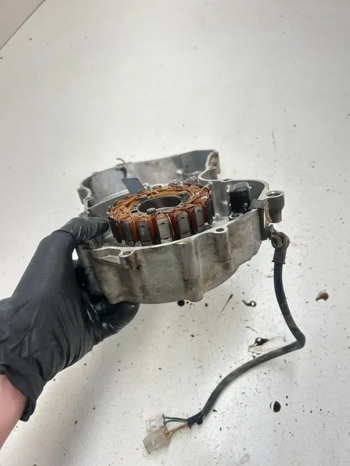99 1999 Suzuki King Quad 300 LTF 4x4 OEM UNTESTED! Stator Ignition Cover Case