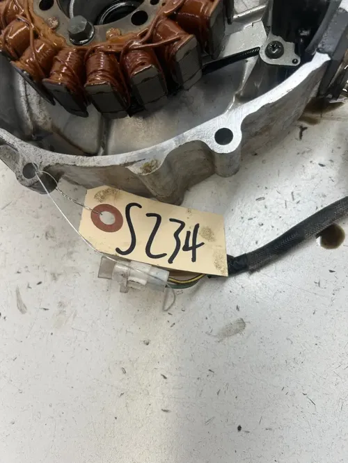 99 1999 Suzuki King Quad 300 LTF 4x4 OEM UNTESTED! Stator Ignition Cover Case