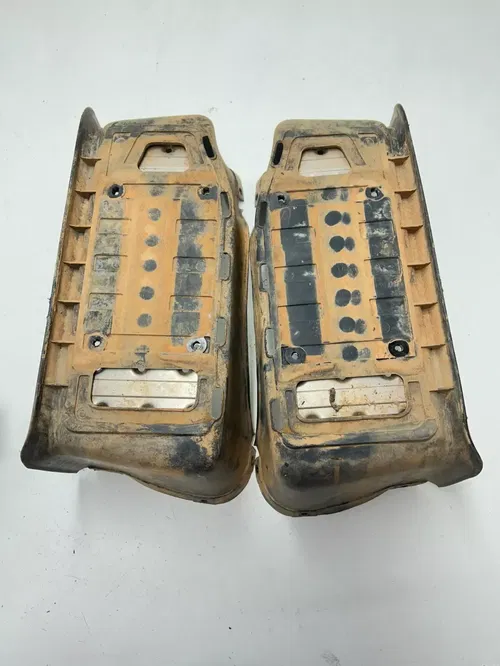 02 2002 Yamaha Breeze 125 YFA OEM GOOD Foot Pegs Wheel Wells L R Mount Bar