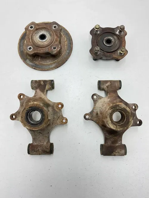 1999 99 Arctic Cat 300 4x4 OEM L R Rear Back Knuckle Spindle Hubs Hub