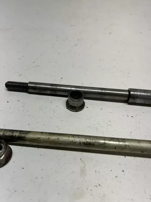 1983 83 Honda XR500R Xr 500 R xr OEM LOT Front Rear Axle Shaft Swing Arm Bolt