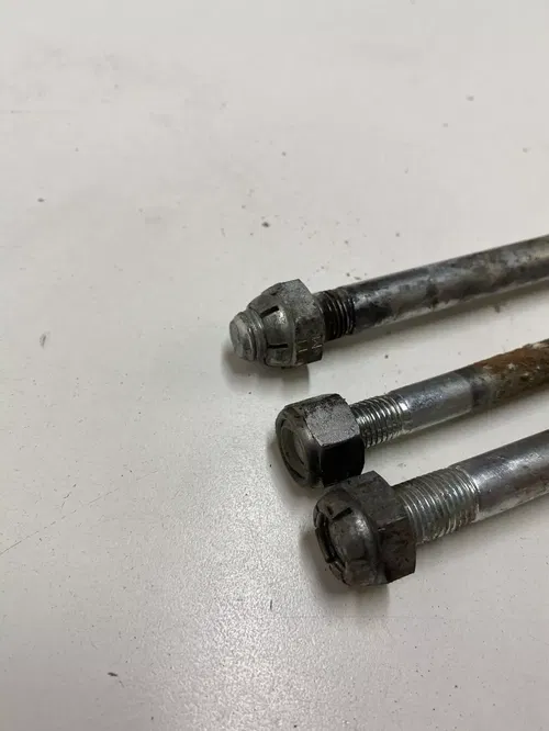 1976 76 SUZUKI GT250 gt 250 HUSTLER Engine Motor Mounts Bolts Spacer Free Ship