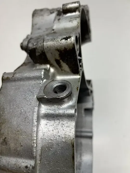 1993 93 Yamaha YZ250 Yz 250 STRIPPED DRAIN PLUG! Right Case Crankcase