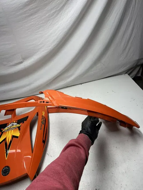 2004 04 Ski-doo Summit 800 Highmark 151" OEM NICE! Front Hood Tank Cover Plastic