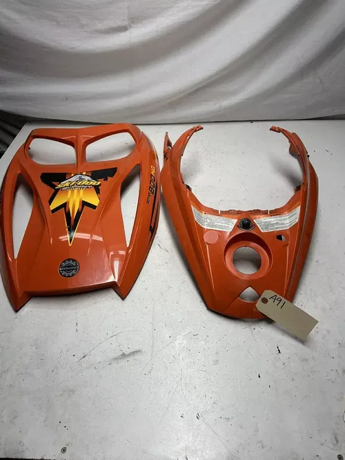 2004 04 Ski-doo Summit 800 Highmark 151" OEM NICE! Front Hood Tank Cover Plastic