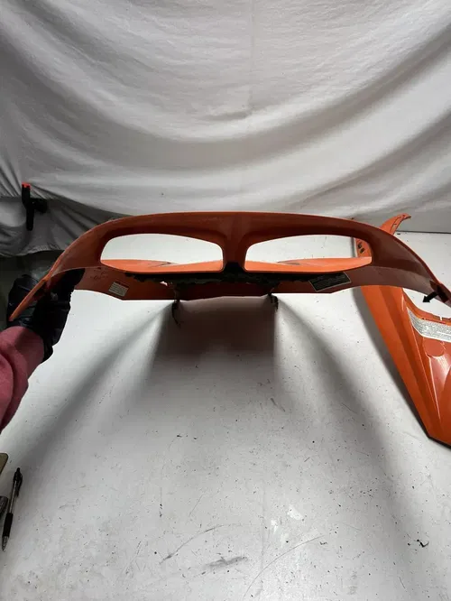 2004 04 Ski-doo Summit 800 Highmark 151" OEM NICE! Front Hood Tank Cover Plastic