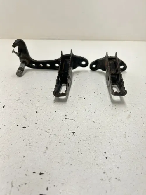 86 1986 Honda Fourtrax Trx 250 2x4 OEM LOT STRAIGHT! Foot Pegs Footpegs Mount