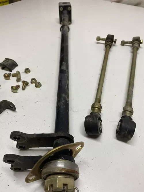 2006 06 Polaris Sportsman 500 H.O. 4x4 GOOD Steering Shaft Post Tie Rods Guide