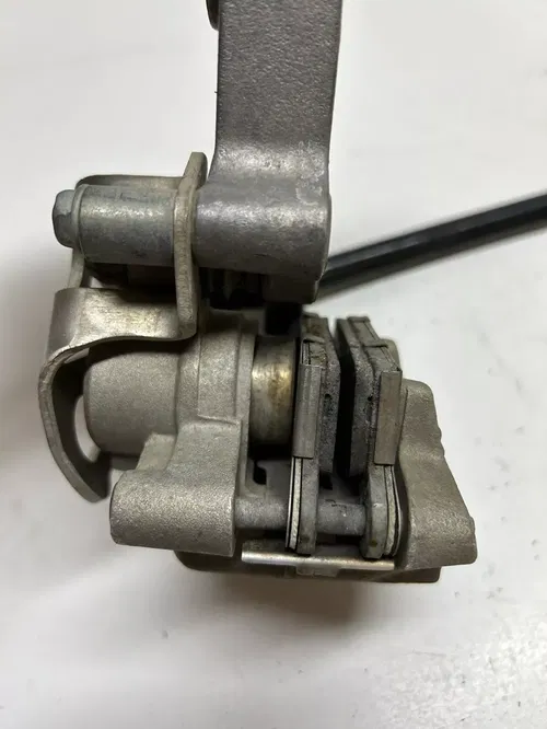 96-04 Honda XR250R xr 250 r GOOD! rear back brake caliper master cyl line mount