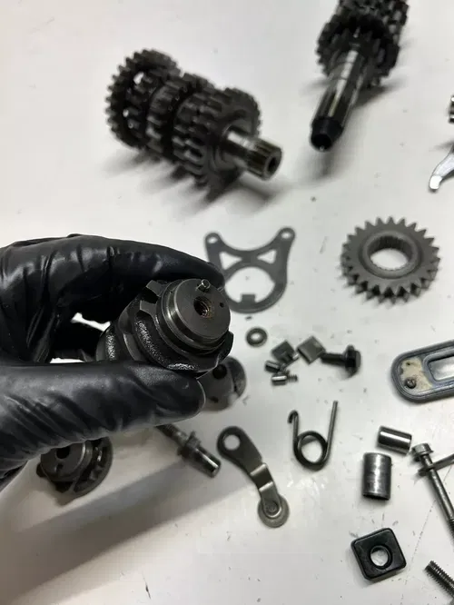 2007 07 Honda CRF450R crf 450 r GOOD! Trans Transmission Gear Shaft Fork Drum