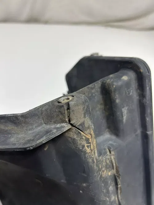 1985 85 Honda XL350R xl350r Xl 350 OEM Air Box Airbox  Free Ship DAMAGE!!!!