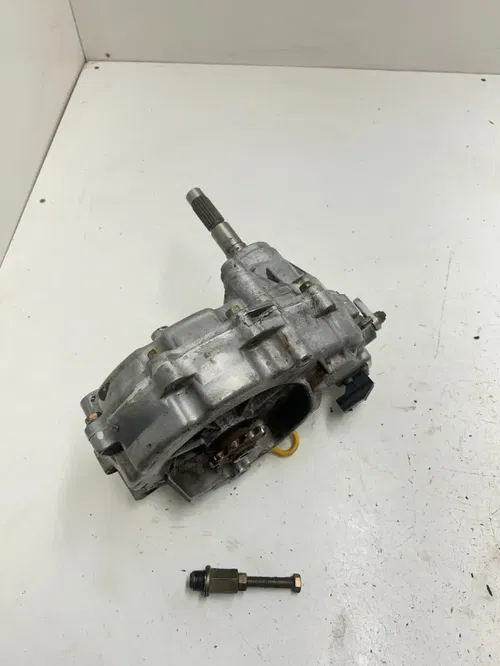 03 2003 Polaris Trailblazer 250 2x4 OEM GOOD Transmission Gearcase Assembly Shaf