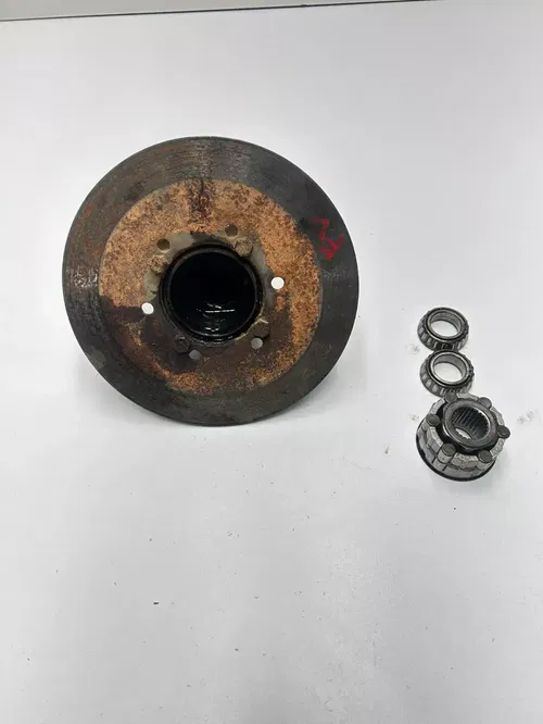 1995 95 Polaris Magnum 425 4x4 OEM Front Wheel R or  L Hub Hillaird Clutch