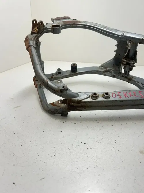 2005 05 Kawasaki KX250F  Main Frame Body Assembly Chassis BOS! READ