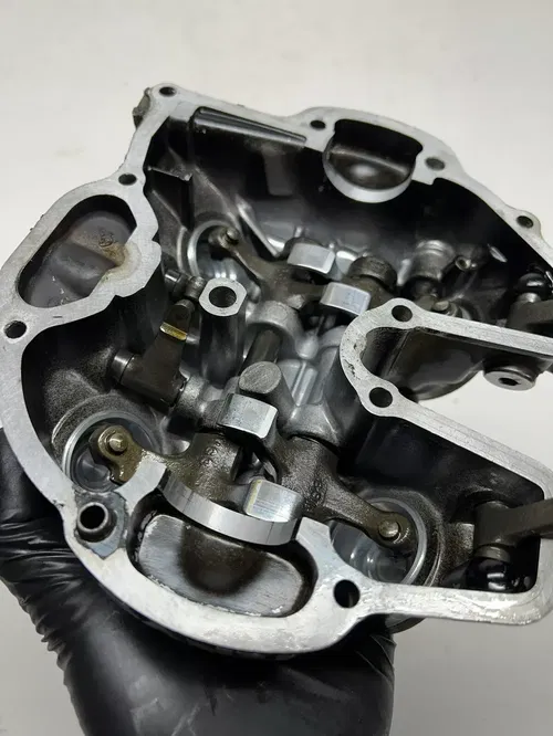 1983 83 Honda XR500R Xr 500 R xr OEM GOOD! Cylinder Head Cap Rocker Arms Valve